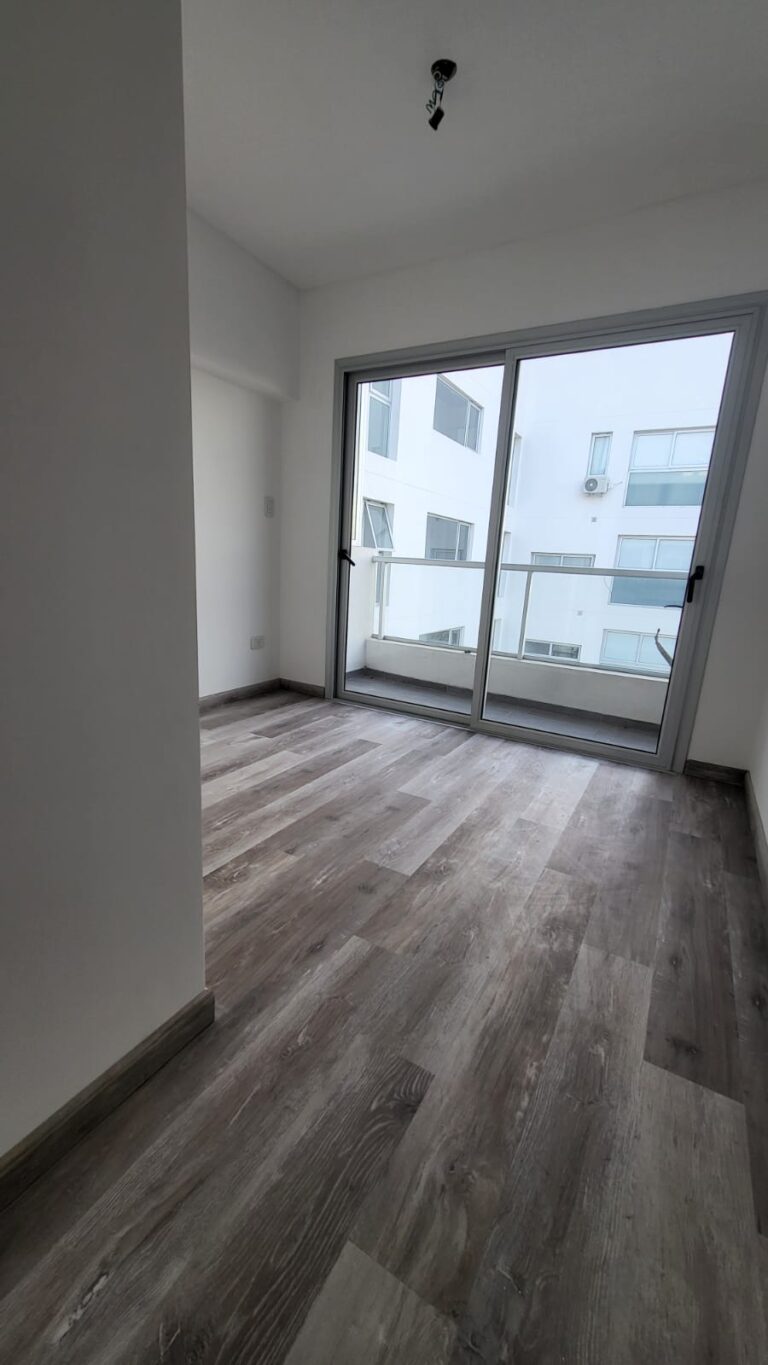 Pieza 2 amb con balcon