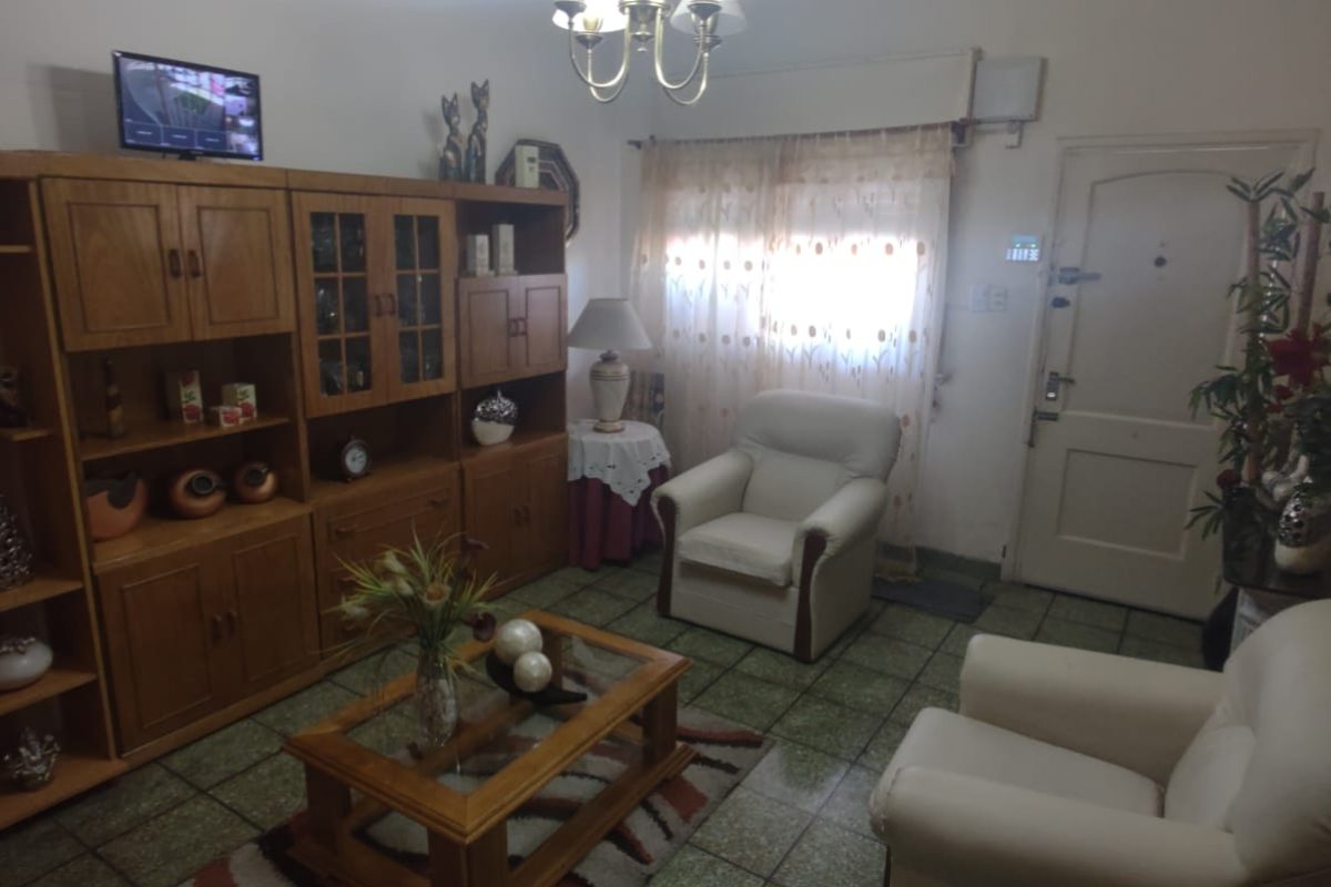 2c1e376a-ebb3-4f56-8119-ac0e003f59e8