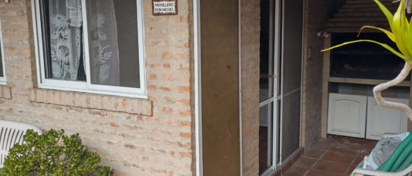 34380744-cd19-478b-9056-24ab4603c367-766x1024