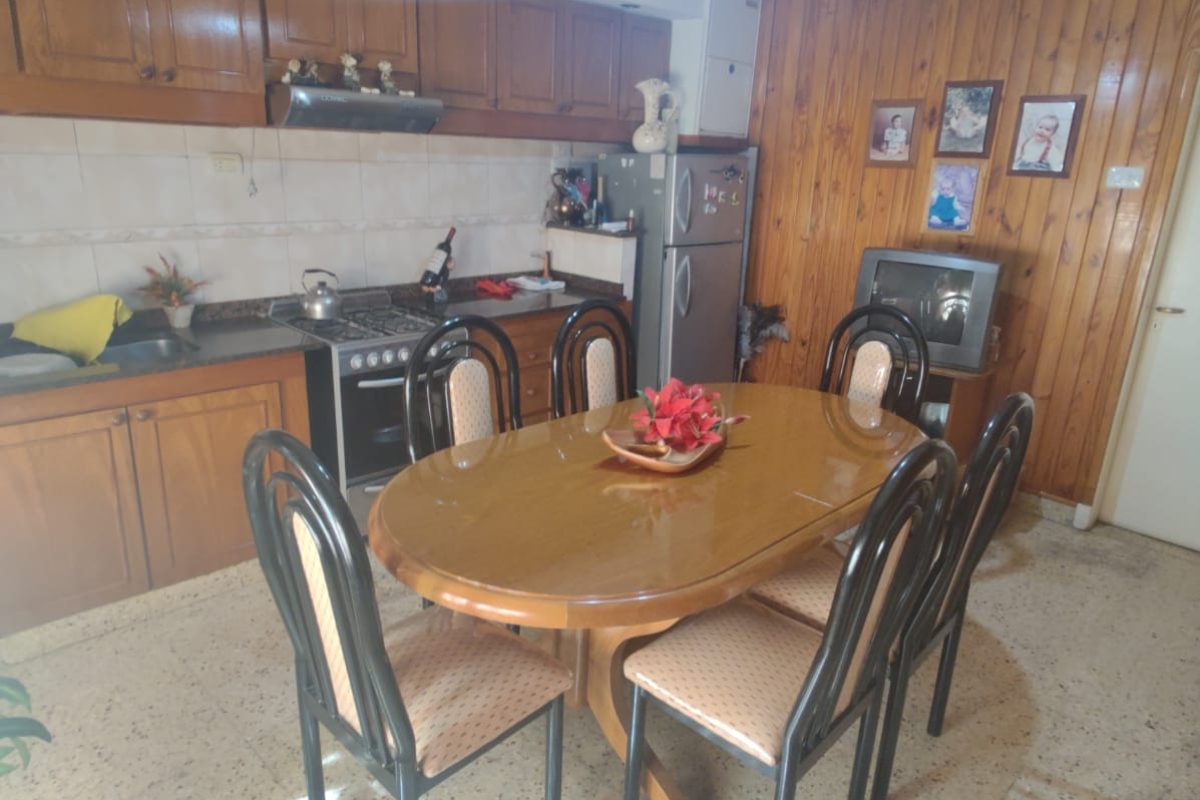 5180bb77-5711-461f-a5b6-6a07a0b5827a