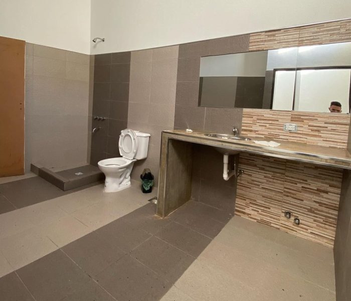 vestuarios y baños (3)